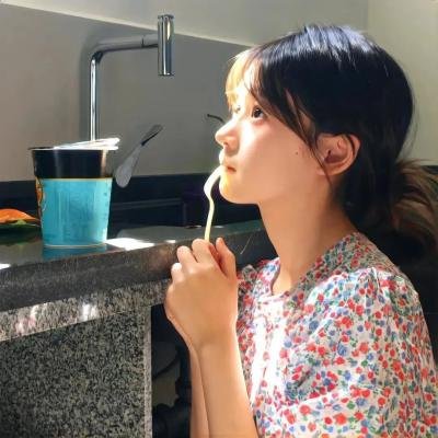 勾魂女郎 海报